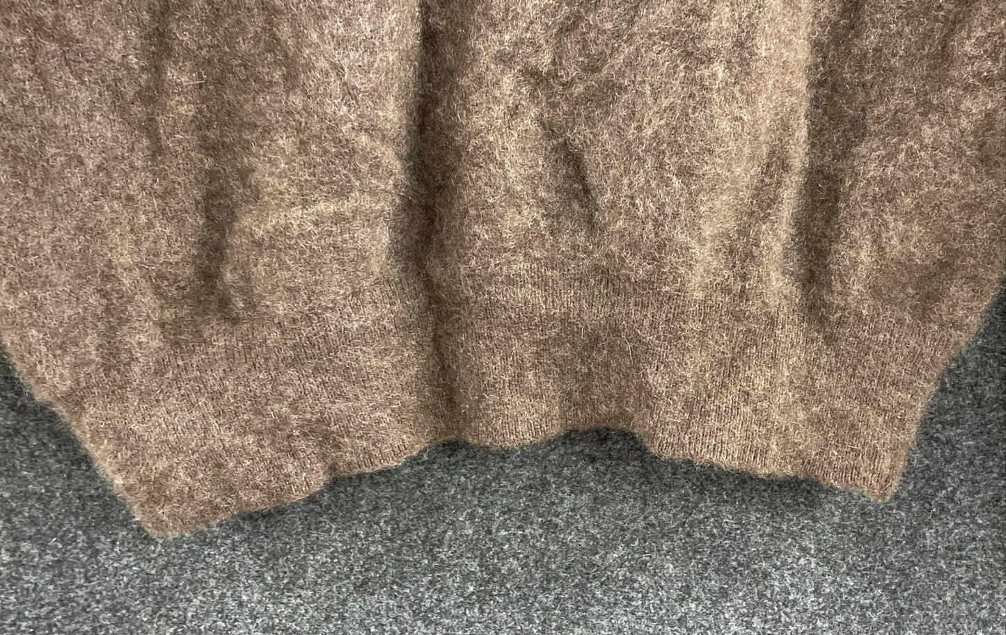 Allen Solly Men's Brown V-Neck 100% Cashmere Sweater Ribbed Trim Size L