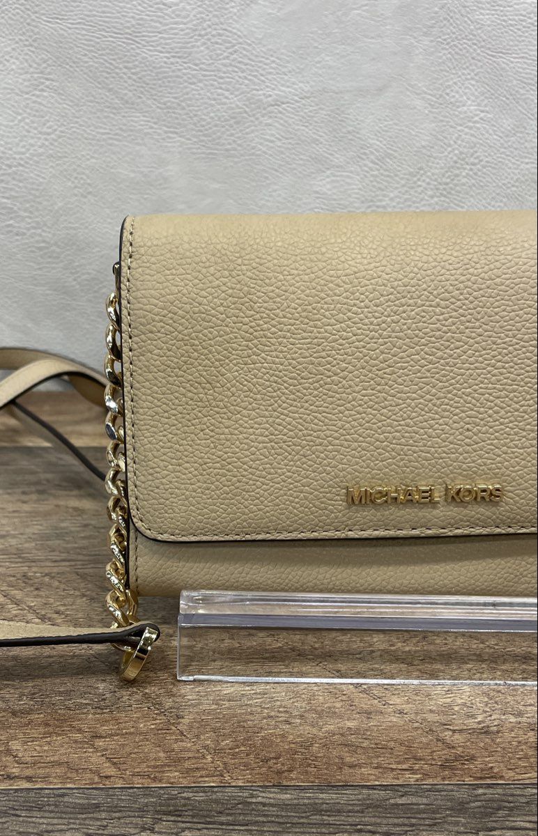 Michael Kors Beige Pebbled Leather Crossbody Wallet Bag Gold Hardware