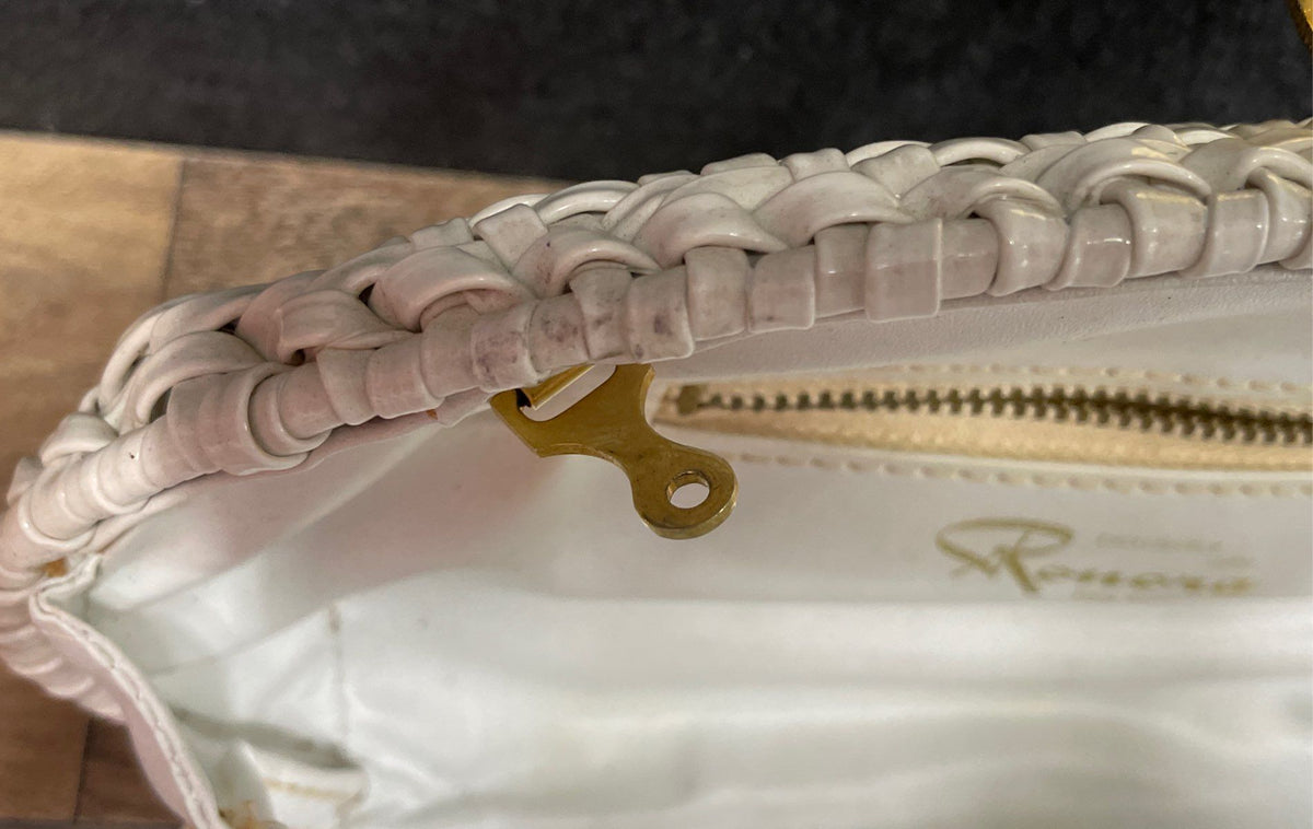 Vintage Ronora White Woven Clutch Bag Gold Shell Clasp Crossbody Hong Kong