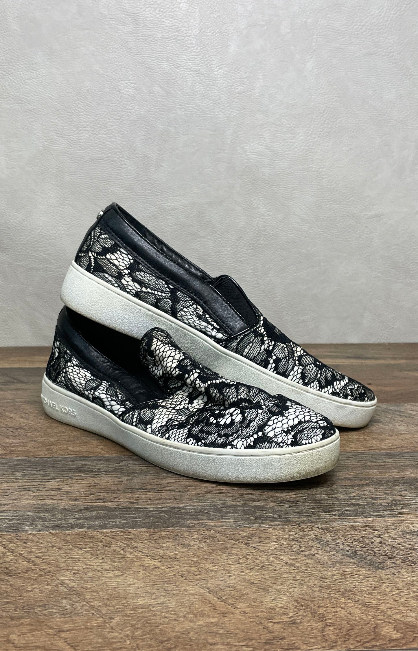 Michael Kors Black White Floral Lace Slip-On Fashion Sneakers Size 8M