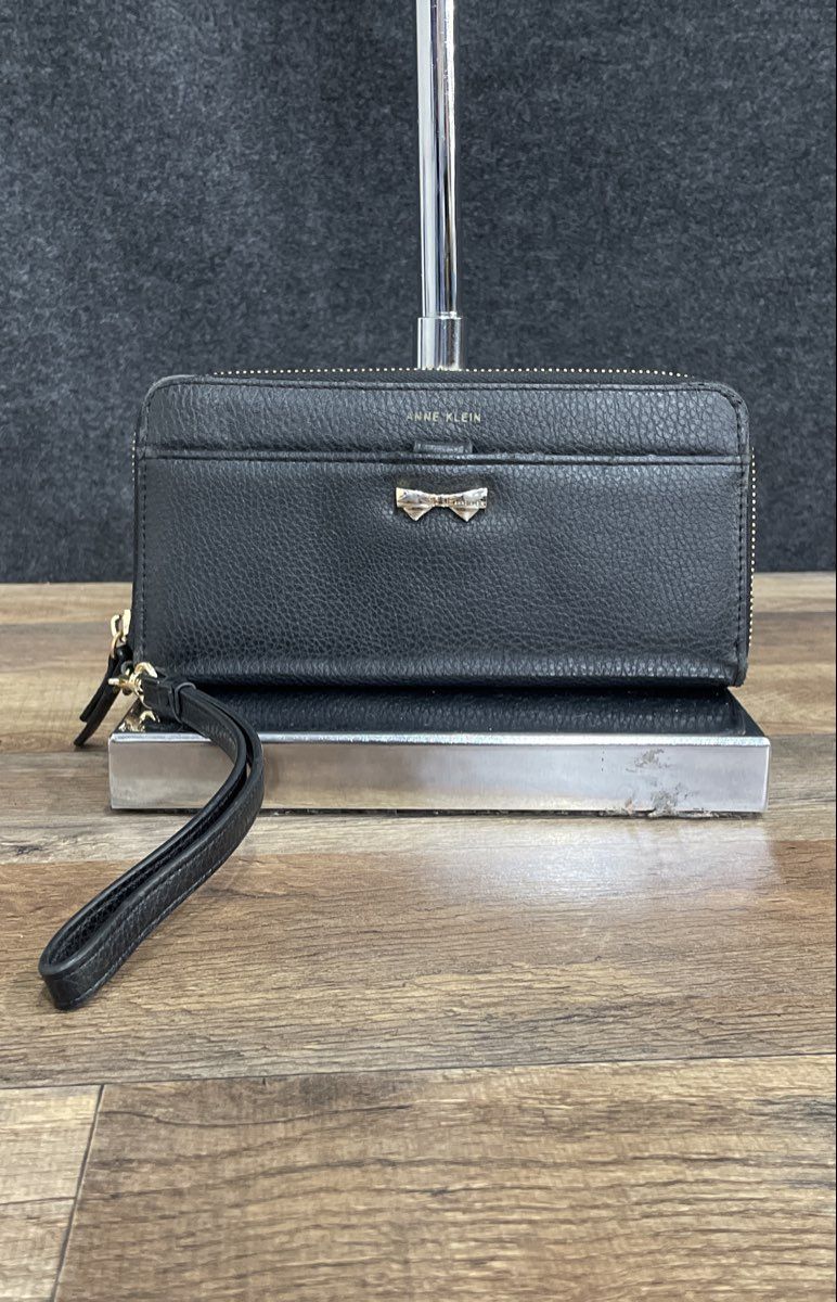 Anne Klein Black Leather Zip Around Wristlet Wallet Gold Tone Bow Accent