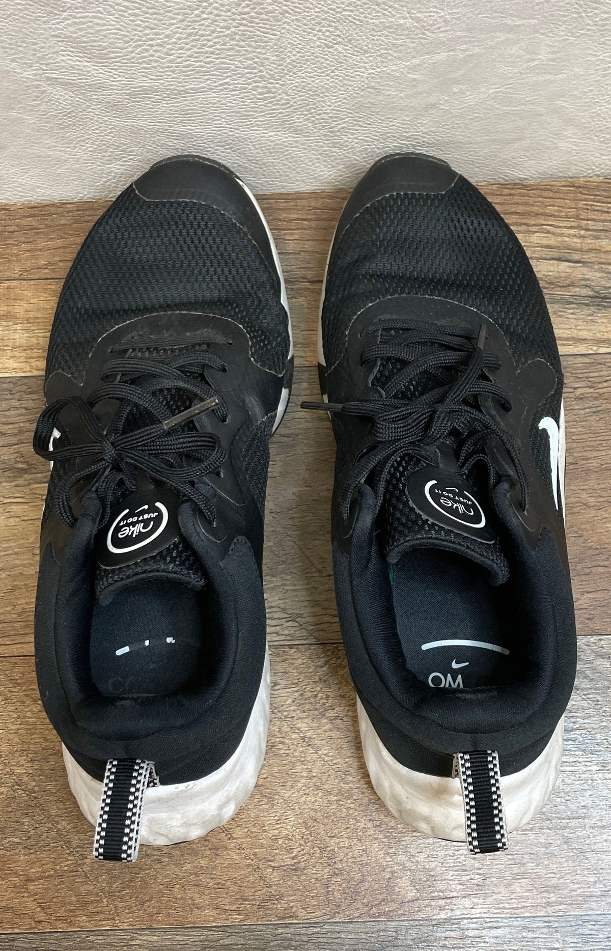 Nike Renew Ride 3 Black White Women's Running Shoes Size 7