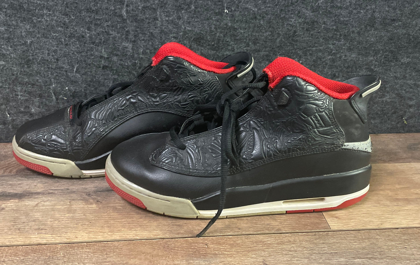 Nike Jordan Dub Zero Black Gym Red Wolf Grey Youth Boys Shoes Size 6.5Y