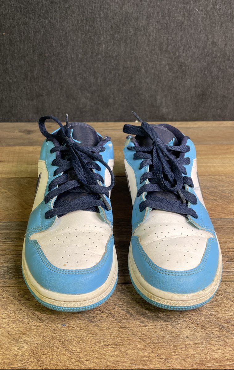 Nike Air Jordan 1 Low UNC University Blue Youth Sneakers Size 5Y