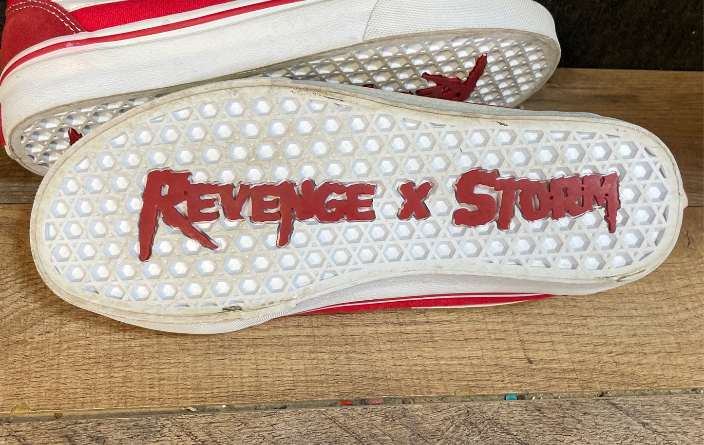 Revenge x Storm Red White Bolt Low Top Skate Sneakers Men's Size 7