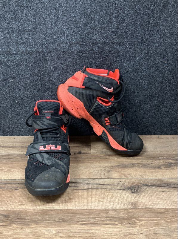 Nike LeBron Soldier 9 IX Black Bright Crimson Basketball Shoes Size 10