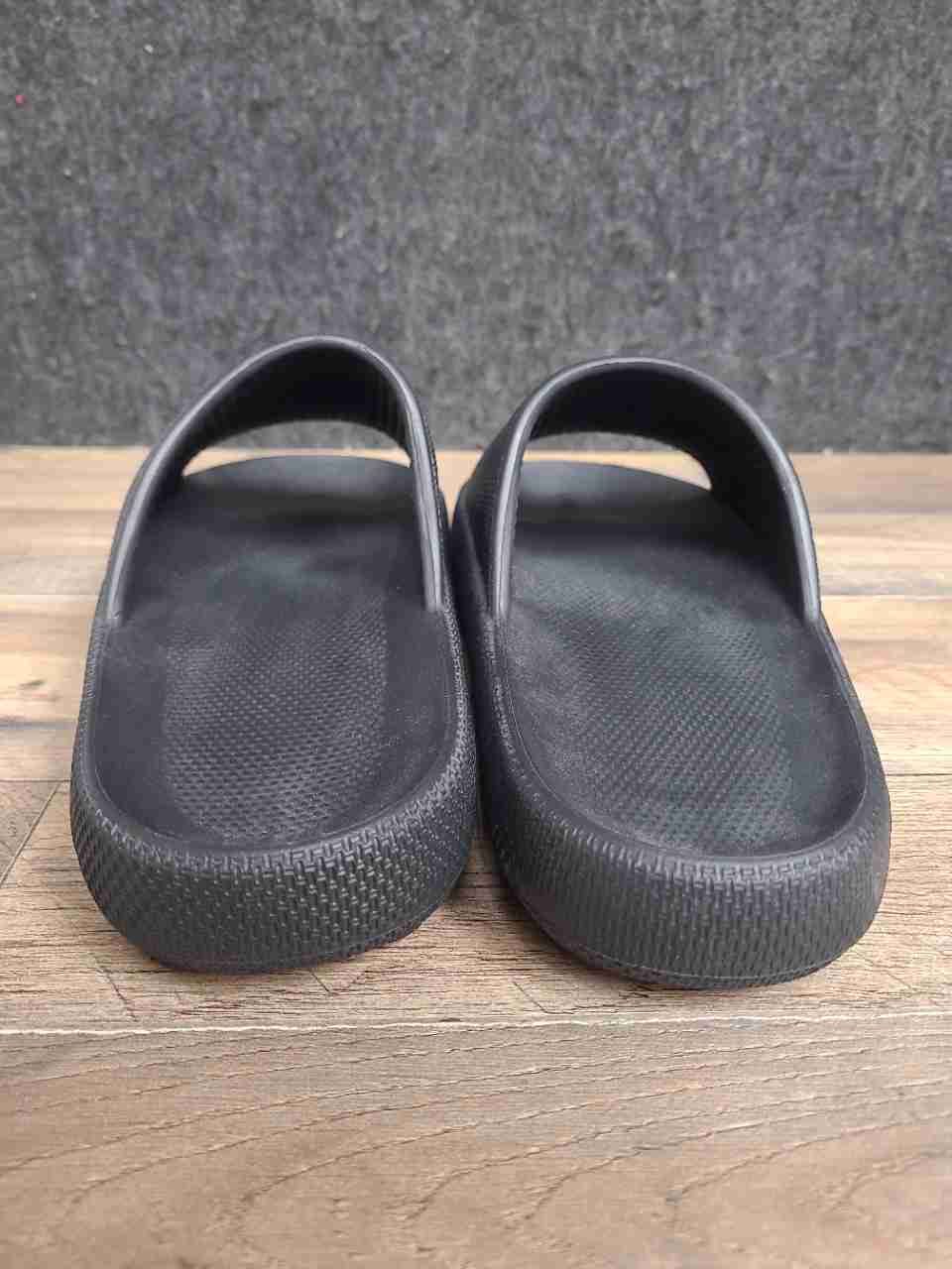 Victoria's Secret PINK Black Textured Single Strap Slide Sandals Women's Size L