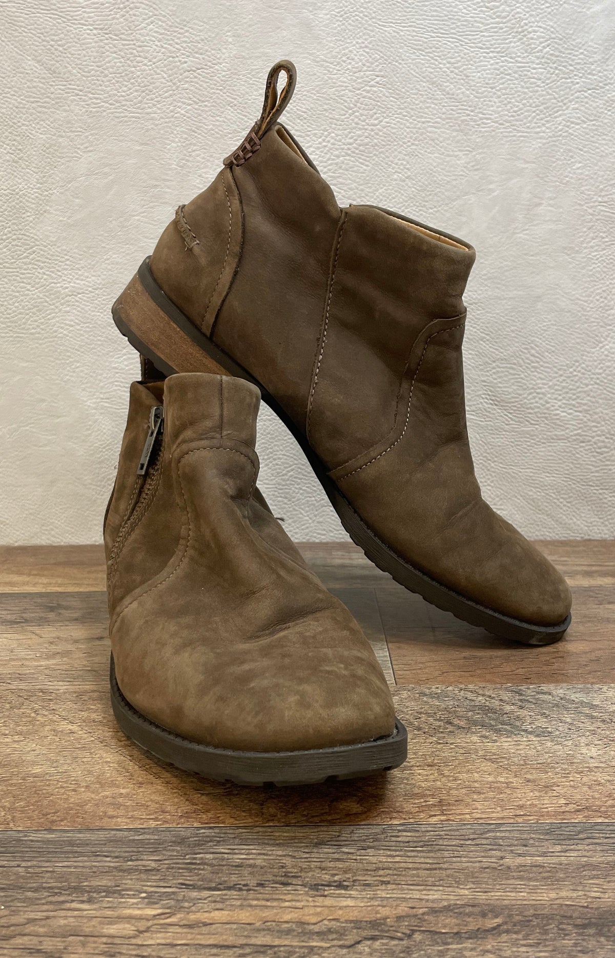 UGG Bonham II Brown Waterproof Leather Ankle Boots Women's Size 7