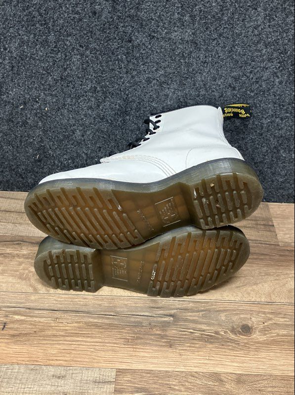 Dr. Martens 1460 W White Leather 8-Eye Lace Up Boots Women's Size 6