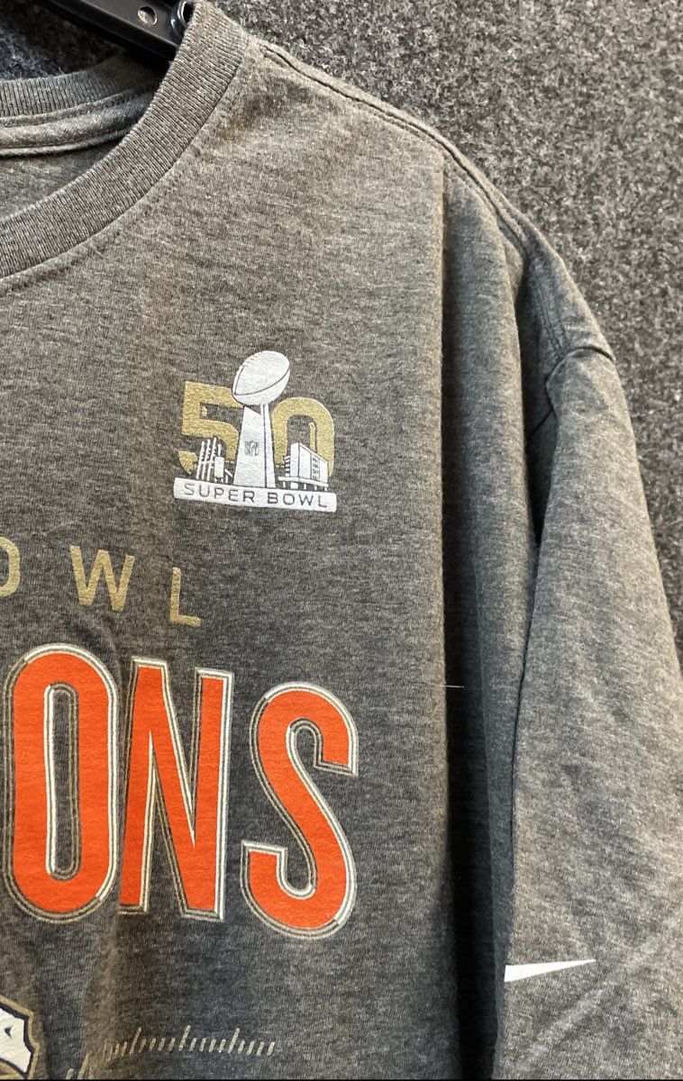 Nike Men's Denver Broncos Super Bowl 50 Champions T-Shirt Gray Sz XXL