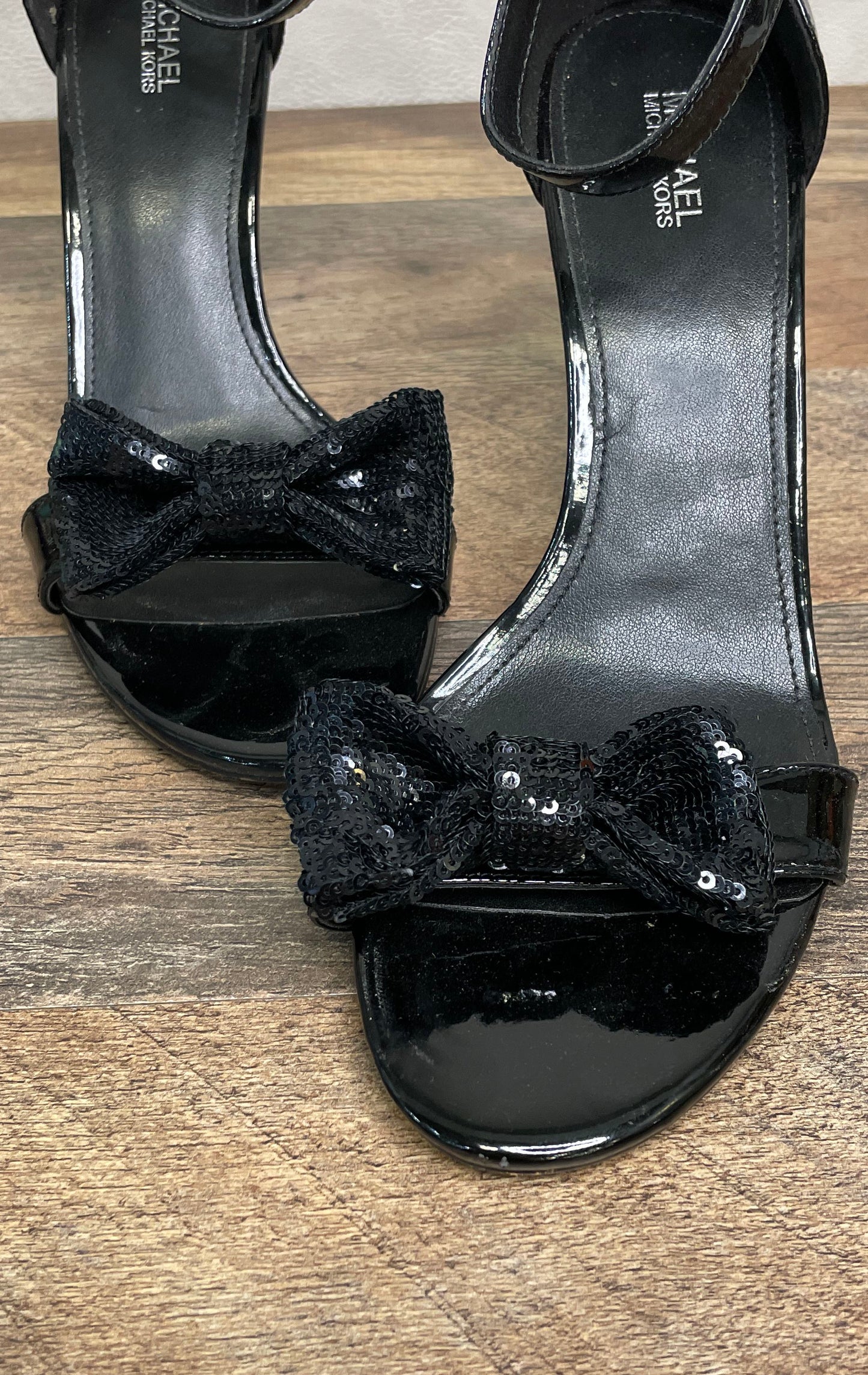 Michael Kors Black Patent Leather Sequin Bow Ankle Strap Sandals Size 9M