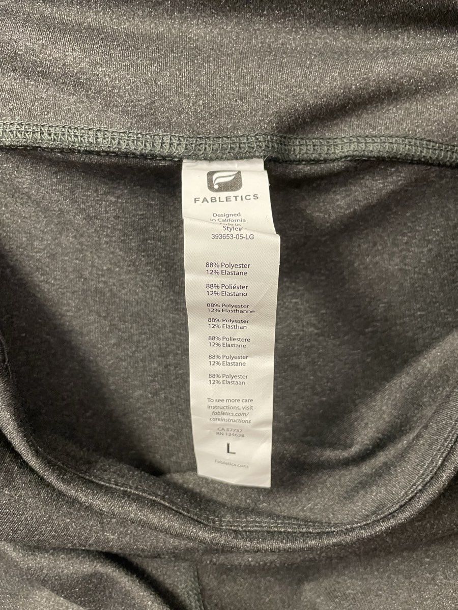 Fabletics Women's Grey Salar Athletic Leggings NWT Sz L