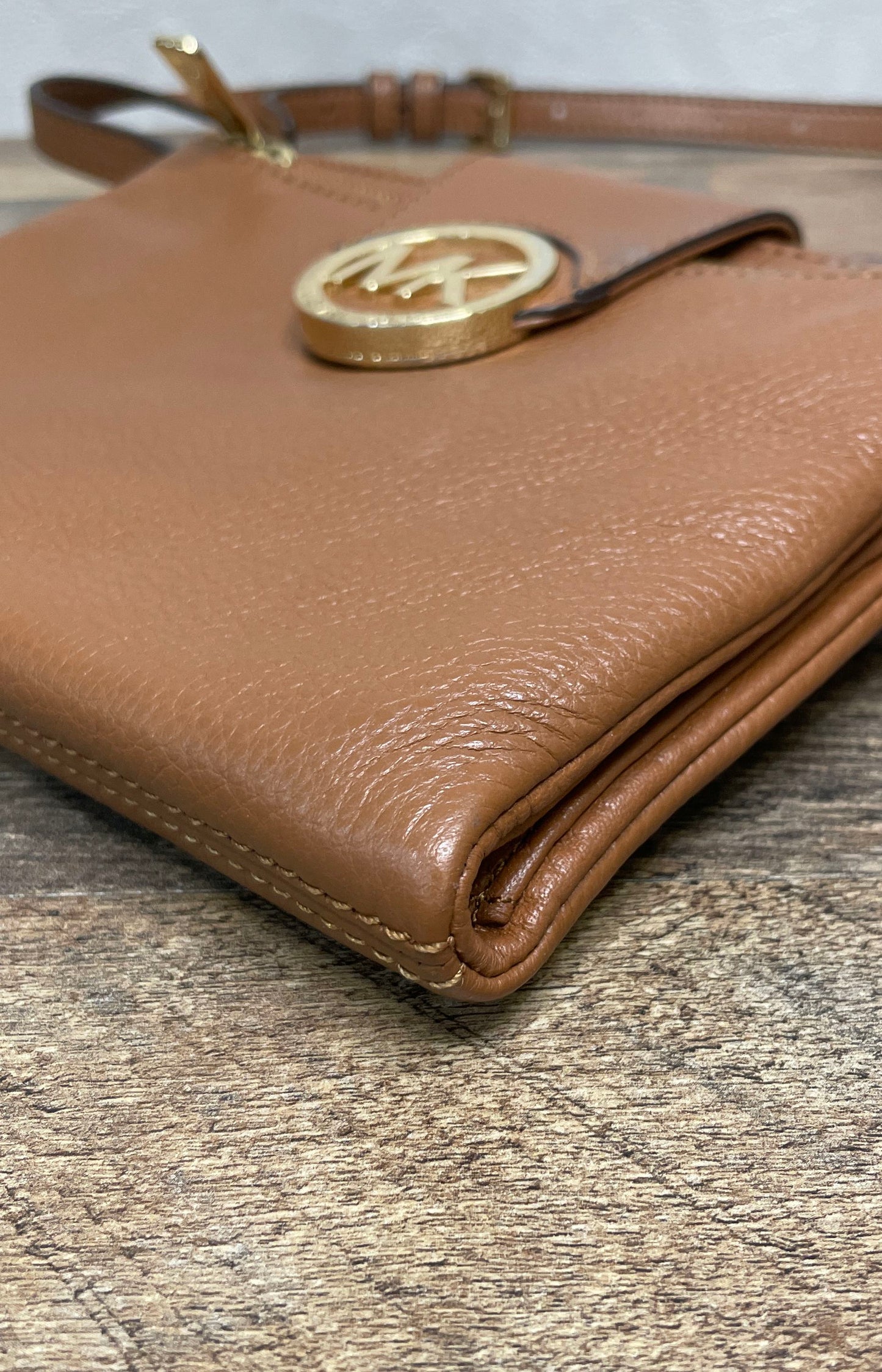Michael Kors Brown Pebbled Leather Fulton Crossbody Wallet Bag Gold Hardware