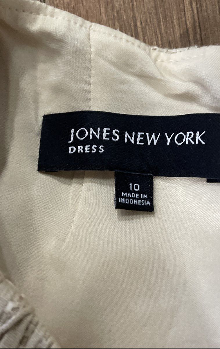 Jones New York Women's Beige Textured Sleeveless Sheath Dress Size 10 NWT