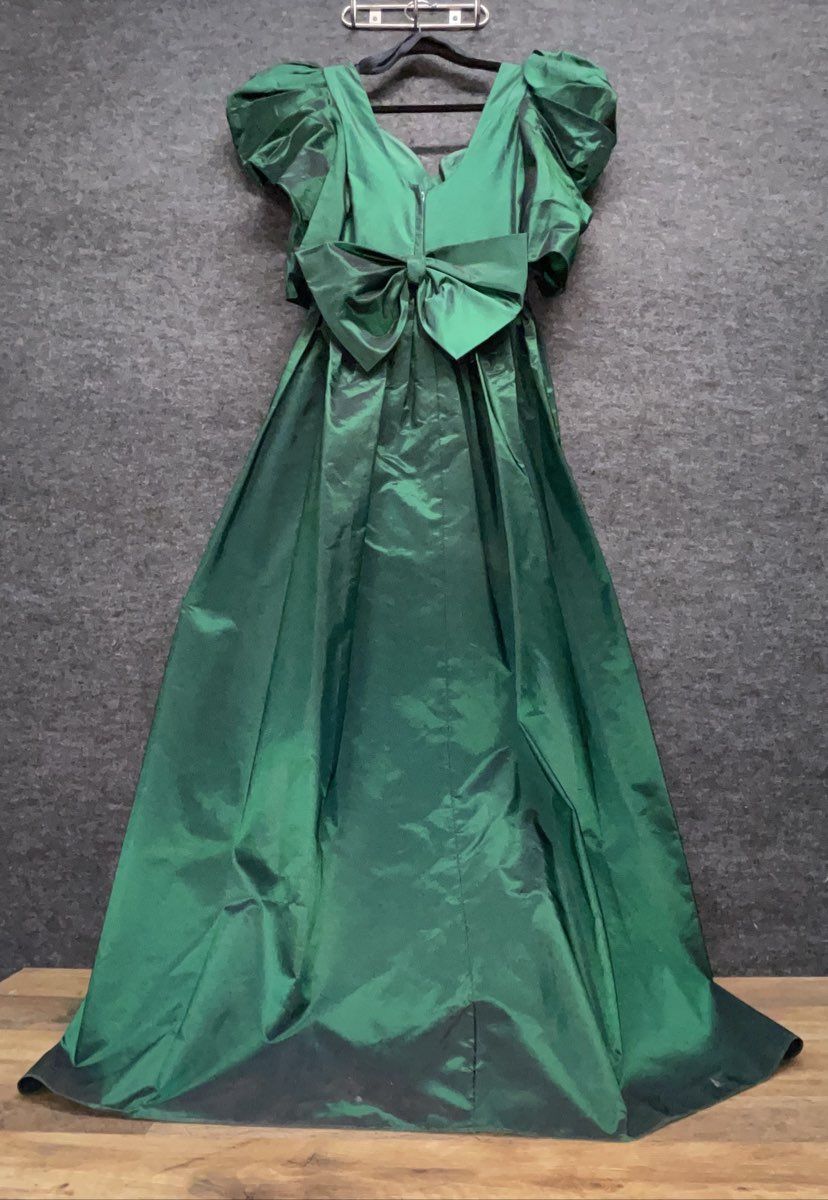 Vintage 80s Emerald Green Taffeta Puffy Sleeve Bow Back Formal Prom Gown Sz M