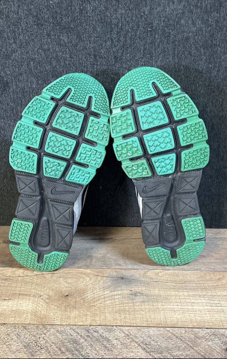 Nike T-Lite XI Grey Black Green Training Shoes Men's Size 10