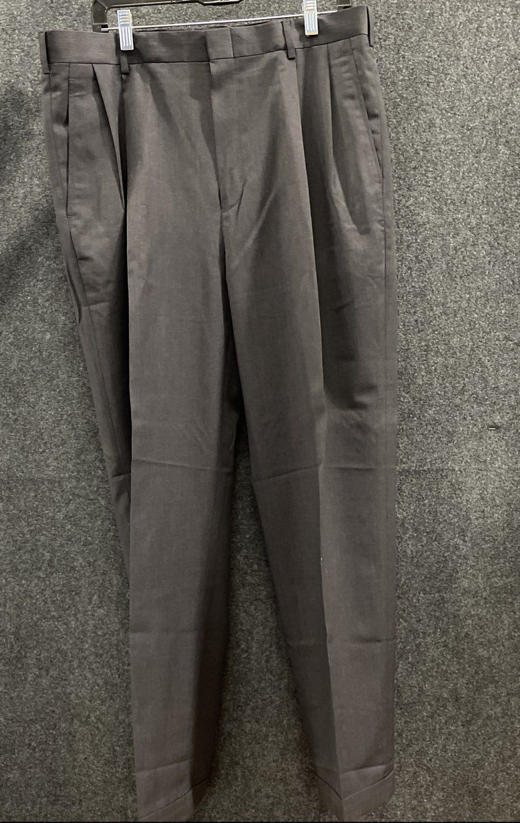 Jos. A. Bank Men's Black Traveler Wool Pleated Cuffed Pants Sz 36x30 NWT