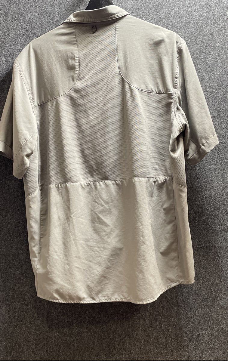 Realtree Fishing Men's Short Sleeve Button Up Shirt Gargoyle Gray Size M TS10208