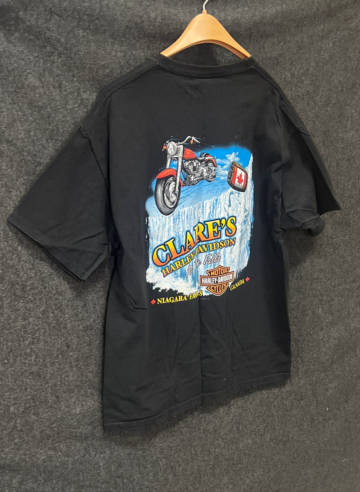 Harley-Davidson Fatboy Clare's Niagara Falls Canada T-Shirt 2011 Sz XL