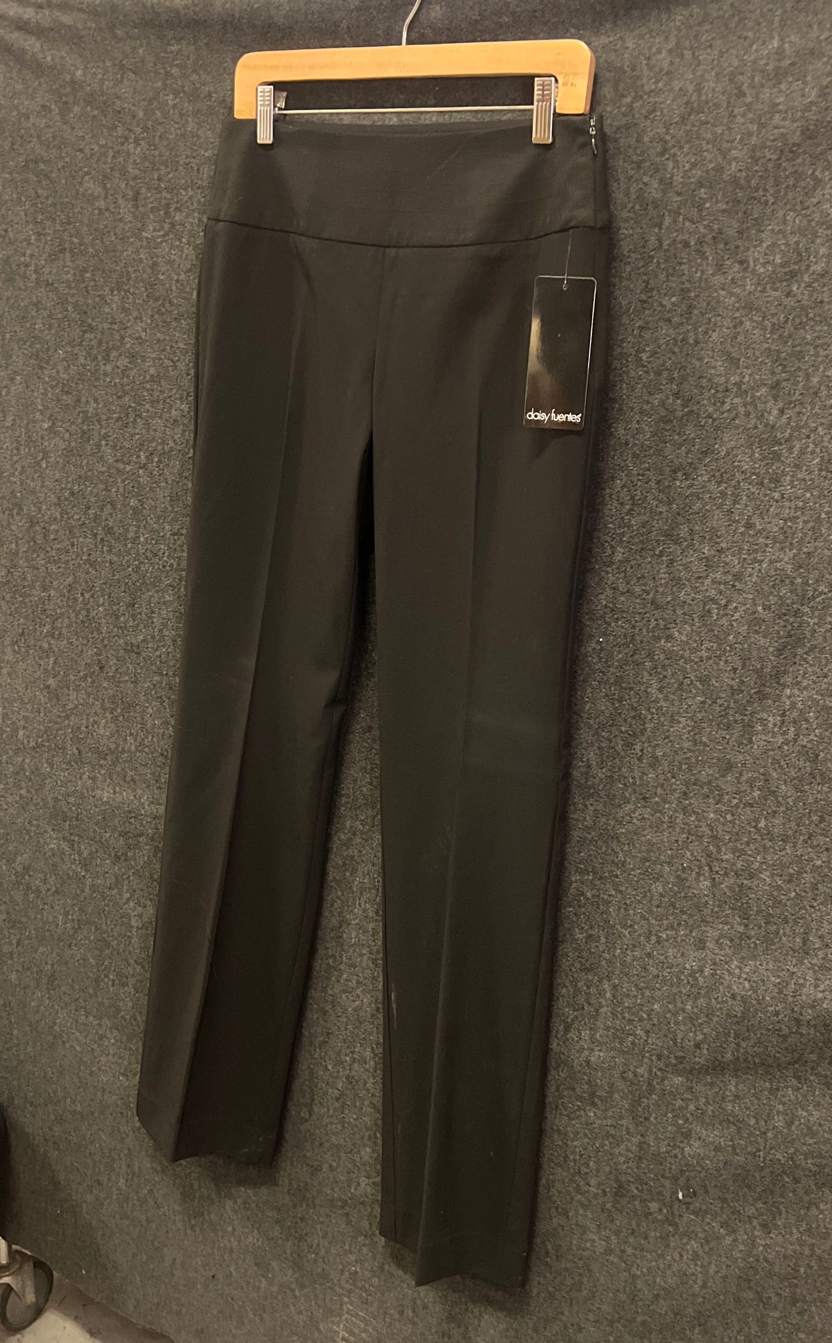Daisy Fuentes Women's Black Dress Pants Side Zip Flat Front Trousers Sz 6 NWT