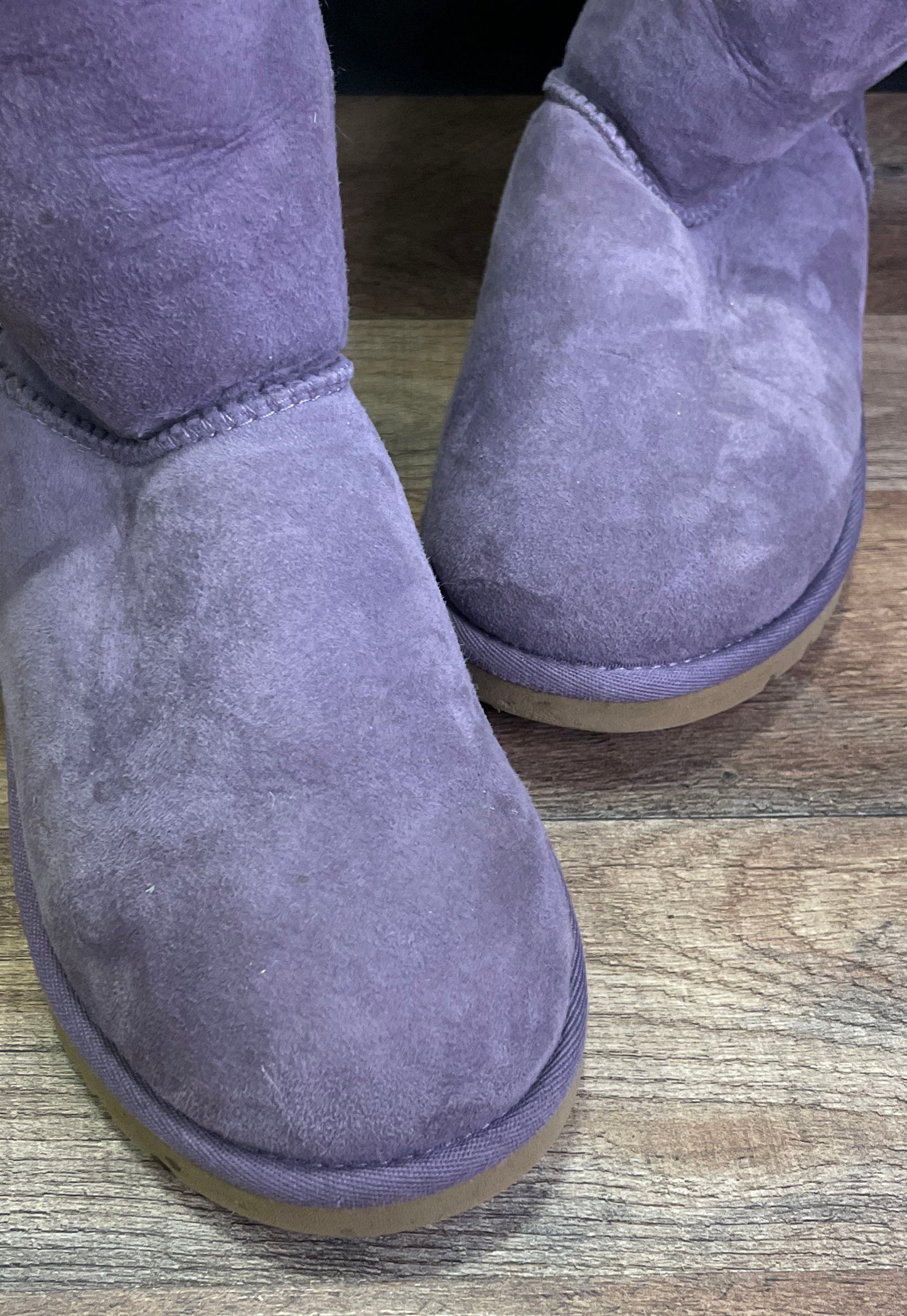 UGG Australia Classic Short Purple Suede Sheepskin Boots Girls Size 4