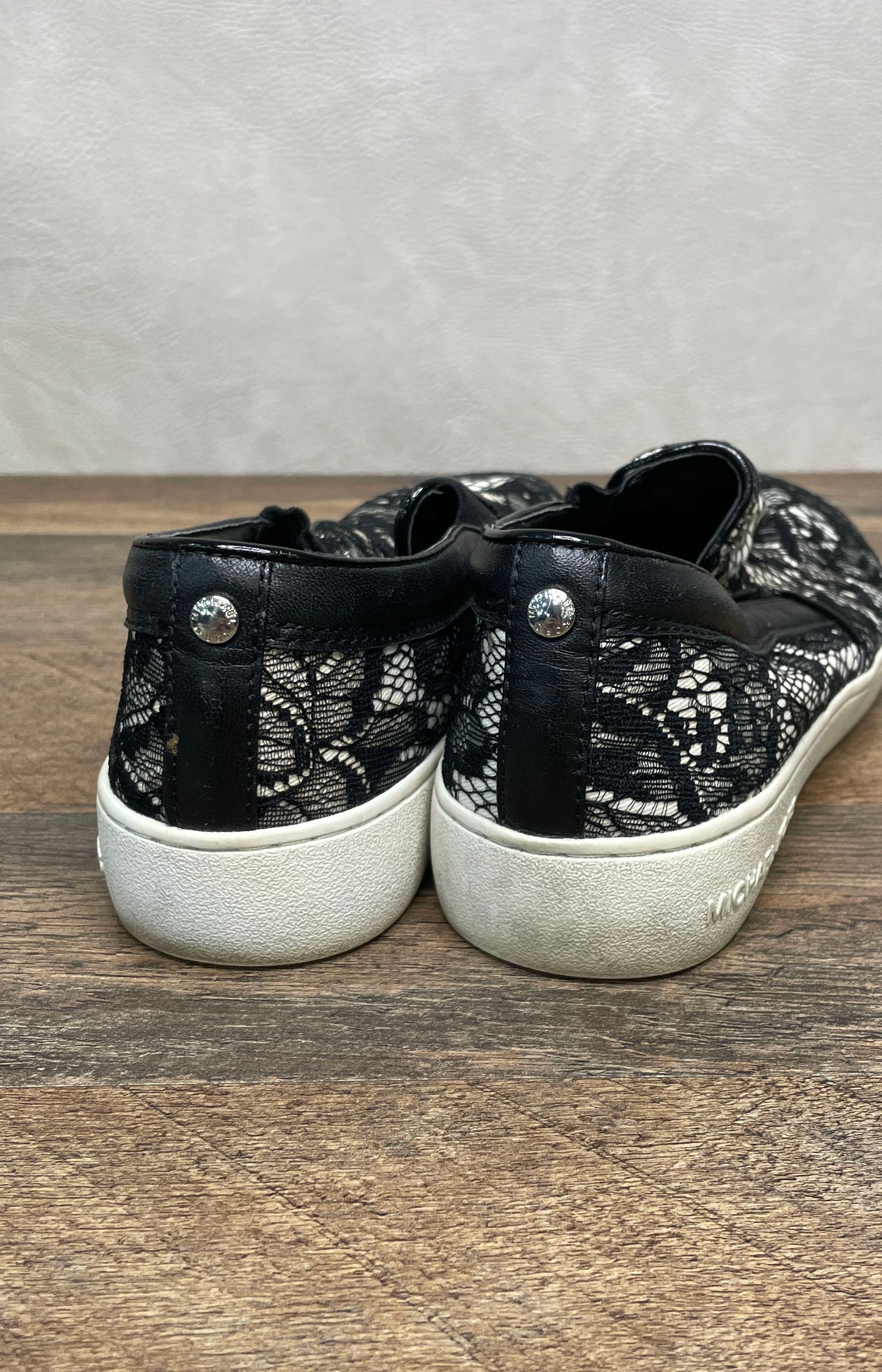 Michael Kors Black White Floral Lace Slip-On Fashion Sneakers Size 8M