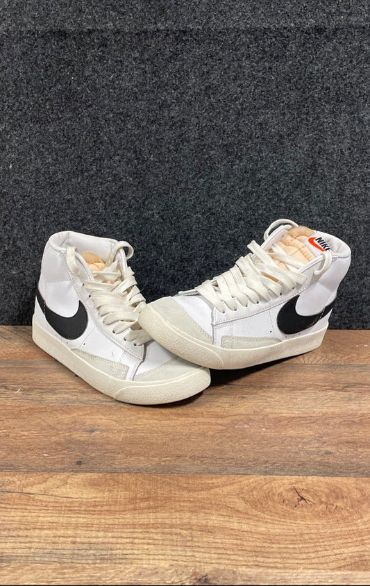 Nike Blazer Mid '77 GS White Infinite Lilac Sneakers Size 7Y