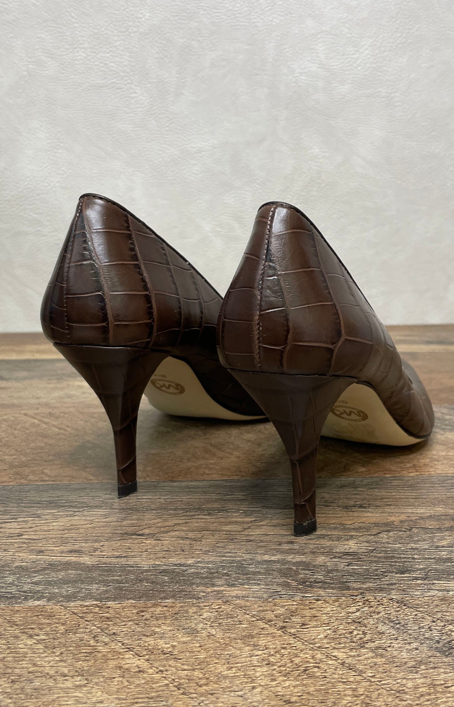 Michael Kors Dark Brown Croc Embossed Zipper Pointed Toe Pumps Heels Size 8.5 M