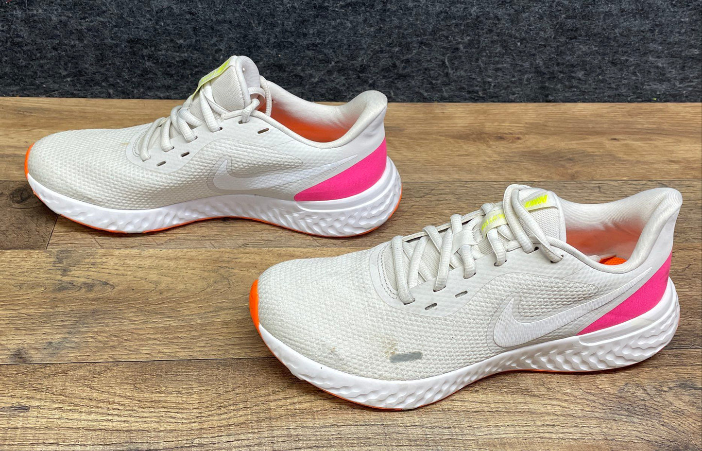 Nike Revolution 5 White Pink Laser Orange Women's Running Shoes Size 8.5