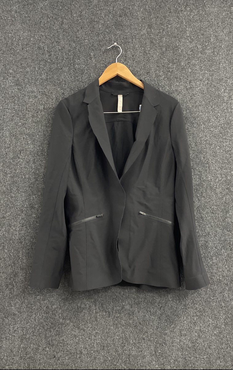 Athleta Women's Chelsea Blazer Jacket Black Stretchy Front Zip Pockets Sz 8
