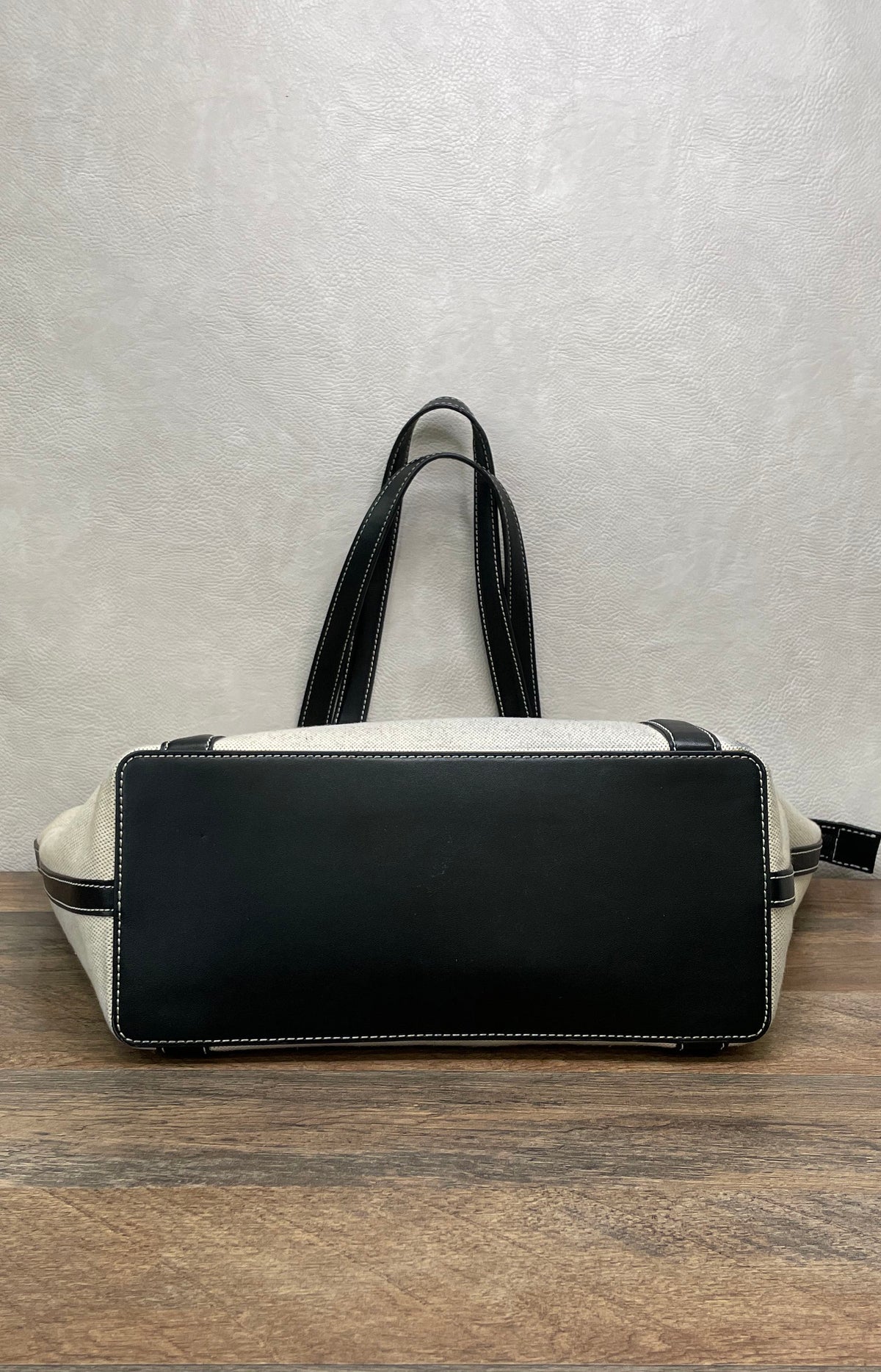 Michael Kors Off-White Canvas Black Leather Trim Zip Top Tote Bag Gold Tone