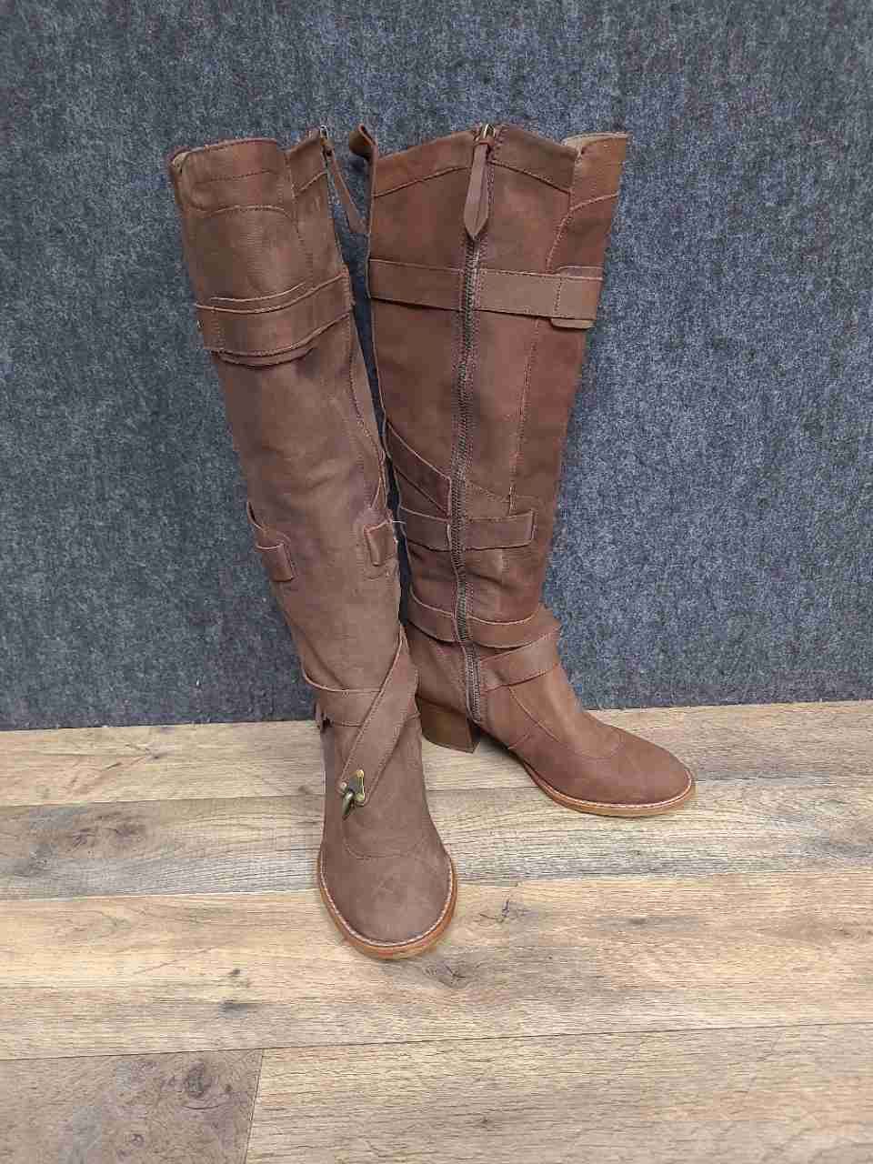 Not Rated Brown Faux Suede Tall Strappy Boots Brass Club Buckle Womens Size 9M