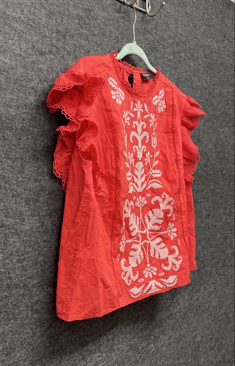 Falo Women's Red Imogen Top Embroidered Eyelet Ruffle Sleeve Blouse NWT Sz L