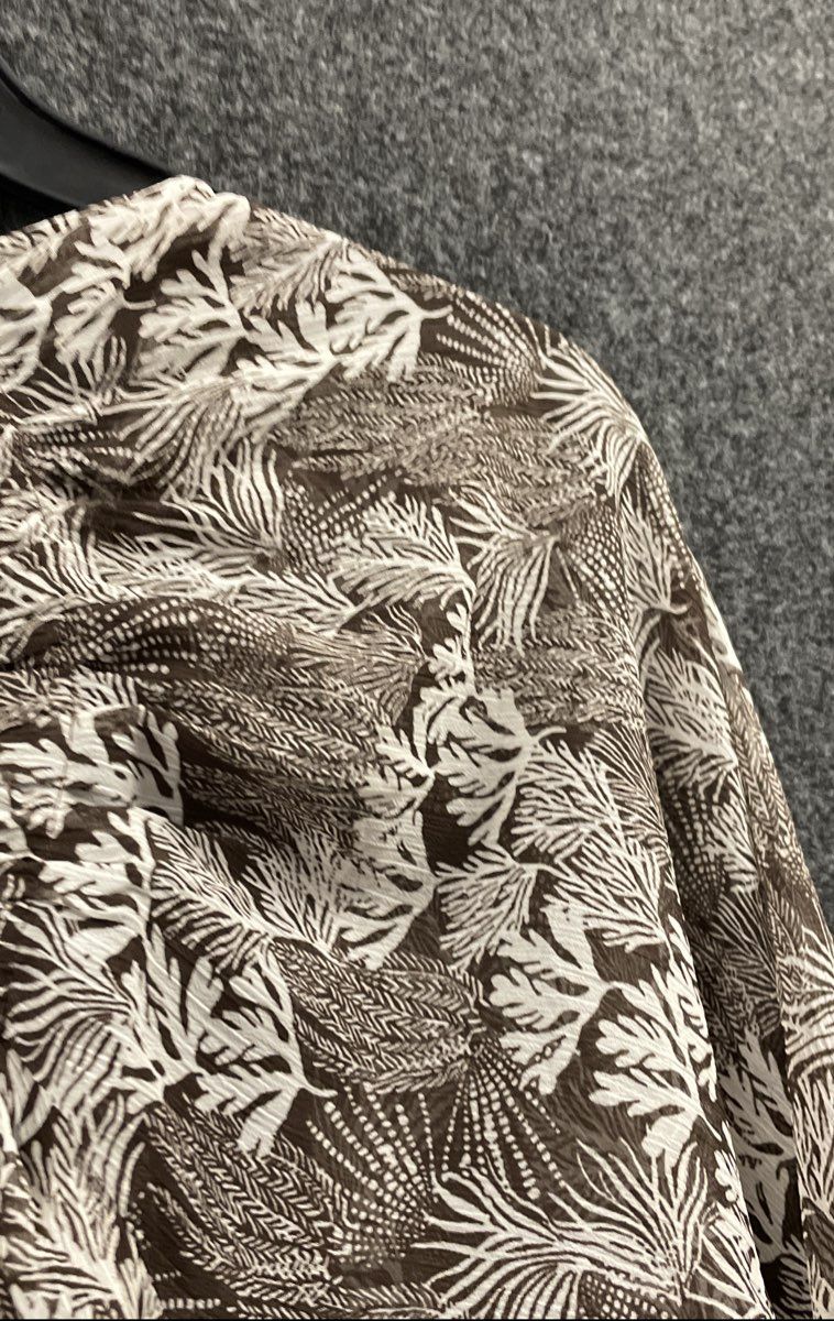 Loft Women's Brown Botanical Print Keyhole Tie Blouse Curved Hem NWT Sz L