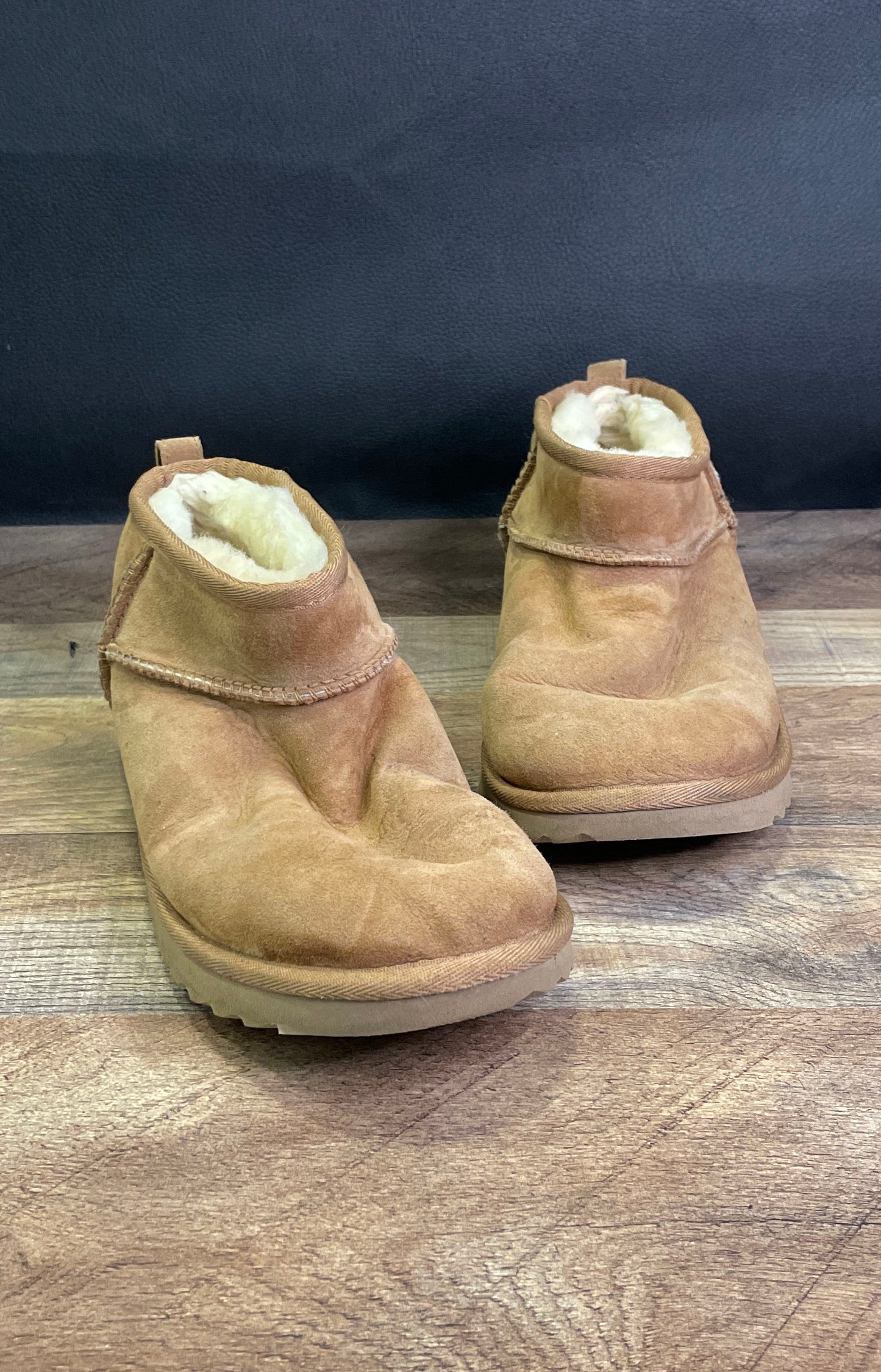 UGG Classic Ultra Mini Chestnut Sheepskin Ankle Boots Women's Size 6