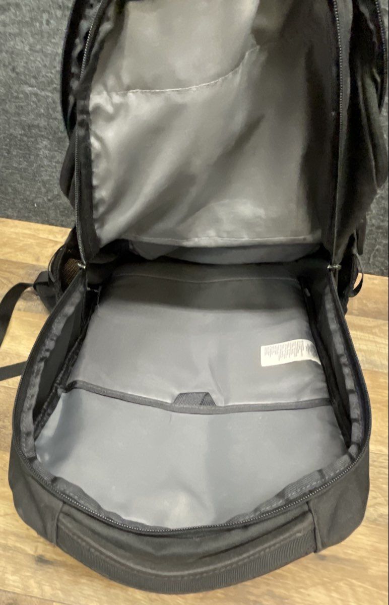 The North Face Black Vault Backpack Laptop Book Bag FlexVent