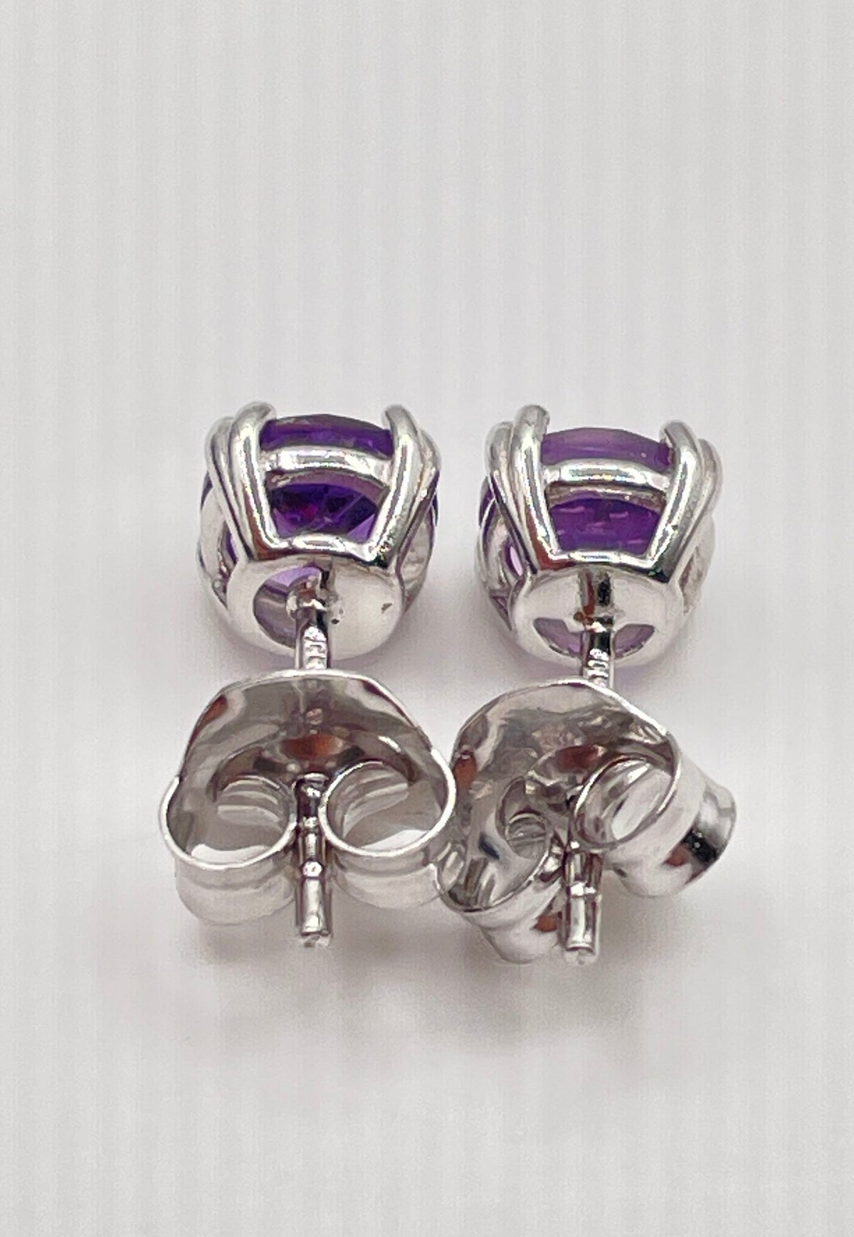 925 Sterling Silver Purple Amethyst Stud Earrings 1.5g