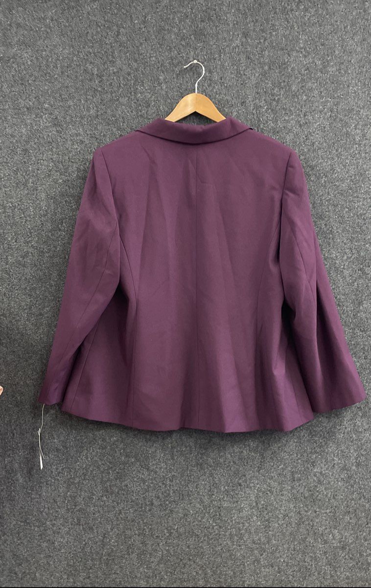Emily... Women's Plum Purple 4-Button Wrinkle Free Blazer Jacket NWT Sz 16W