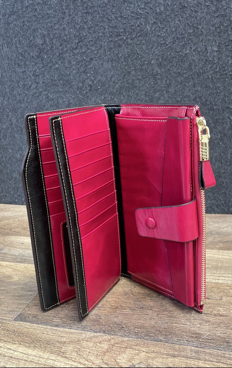 Yafeige Magenta Patent Leather Bifold Organizer Wallet Gold Hardware