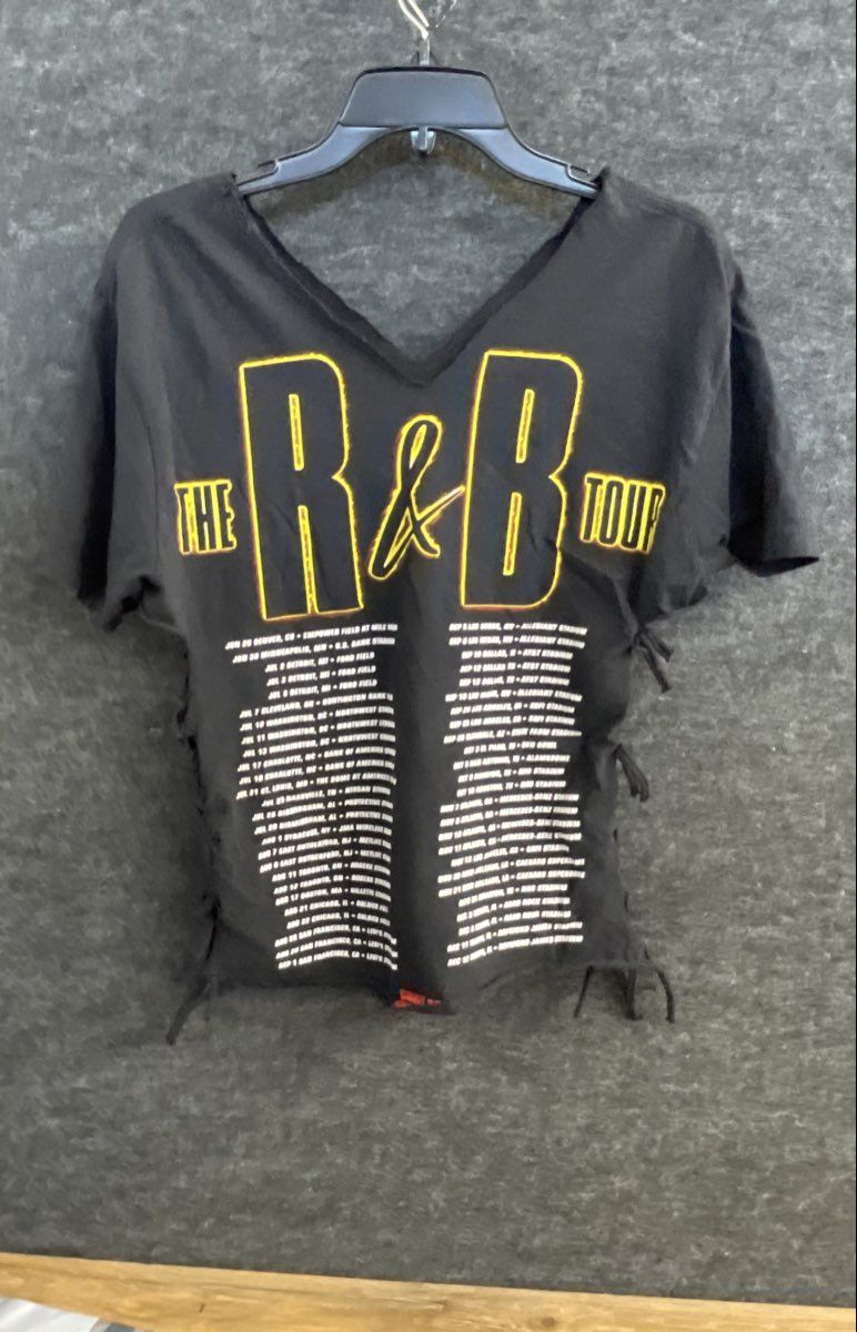 Chris Brown Usher Raymond The R&B Tour T-Shirt Modified Side Lace Graphic Sz L