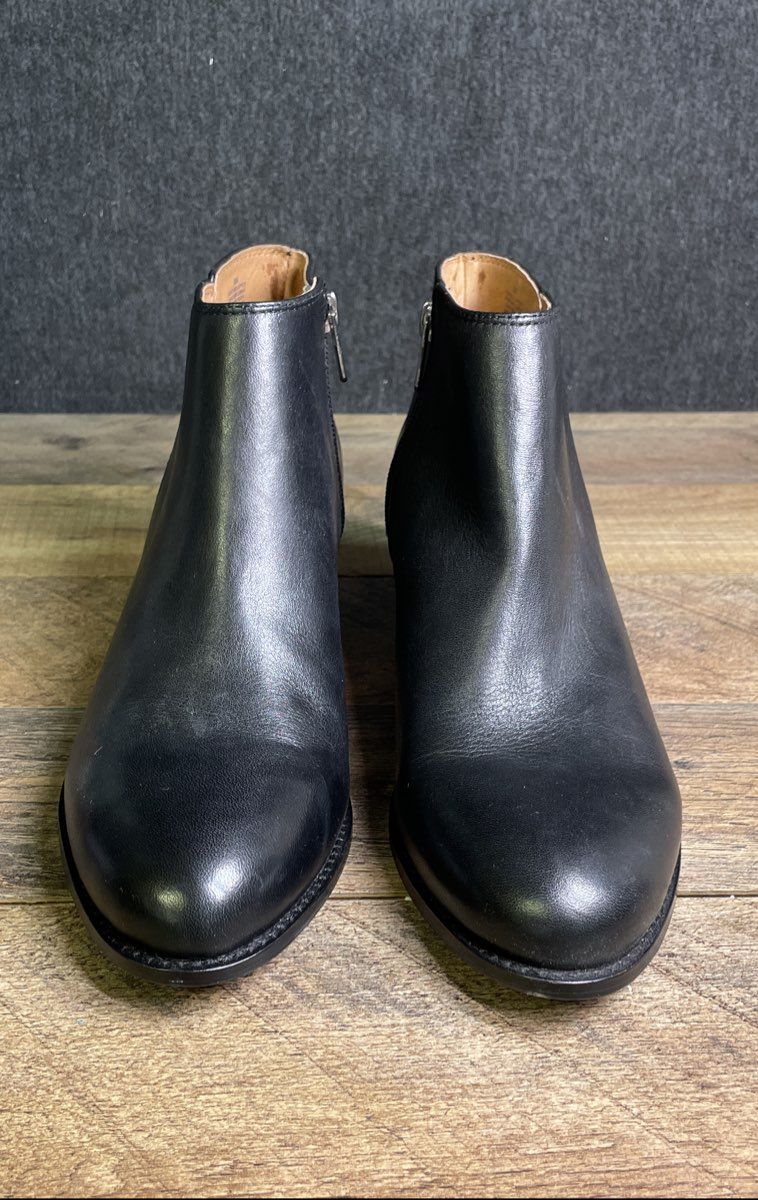 Antonio Melani Black Leather Side Zip Ankle Booties Women's Size 9