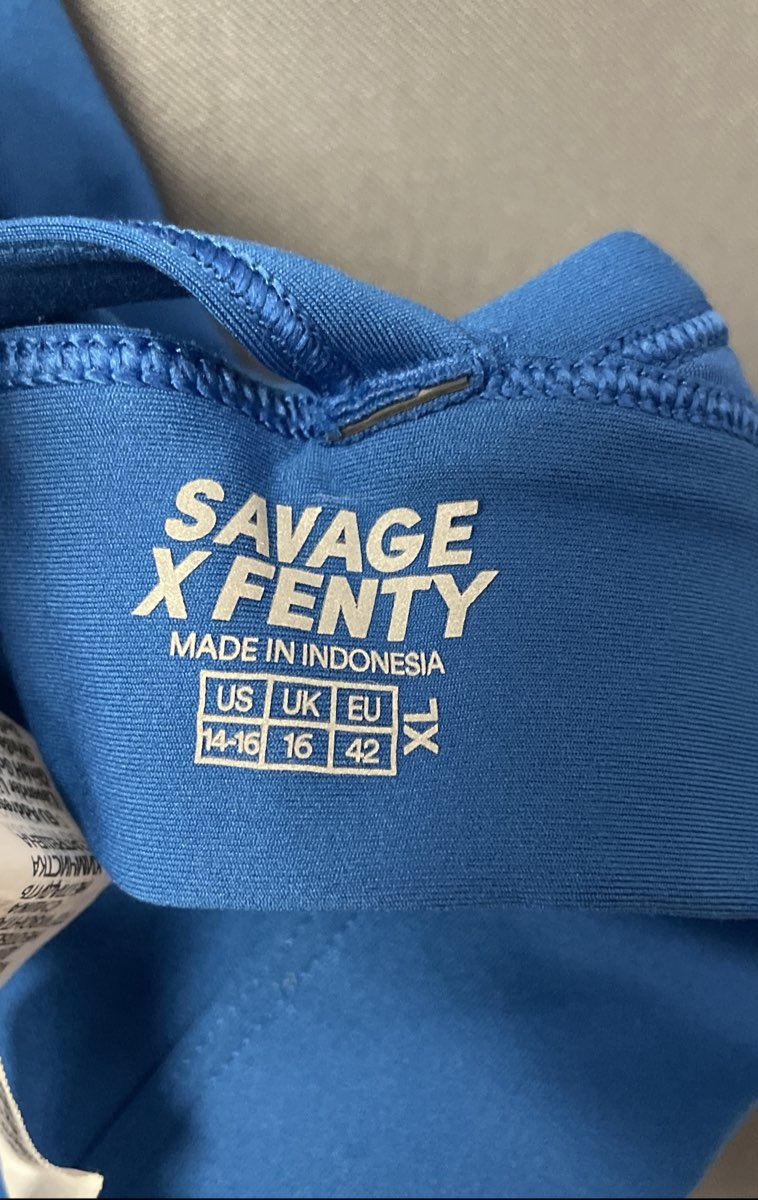 Savage x Fenty Women's Blue Workout Set Strappy Bra XL Leggings L