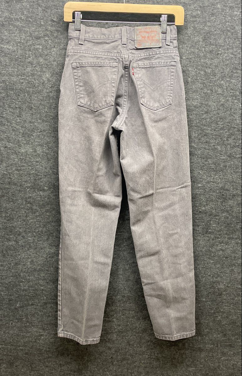 Vintage 90s Levis 550 Womens Gray Relaxed Fit Tapered Leg Jeans Made in USA Sz 6