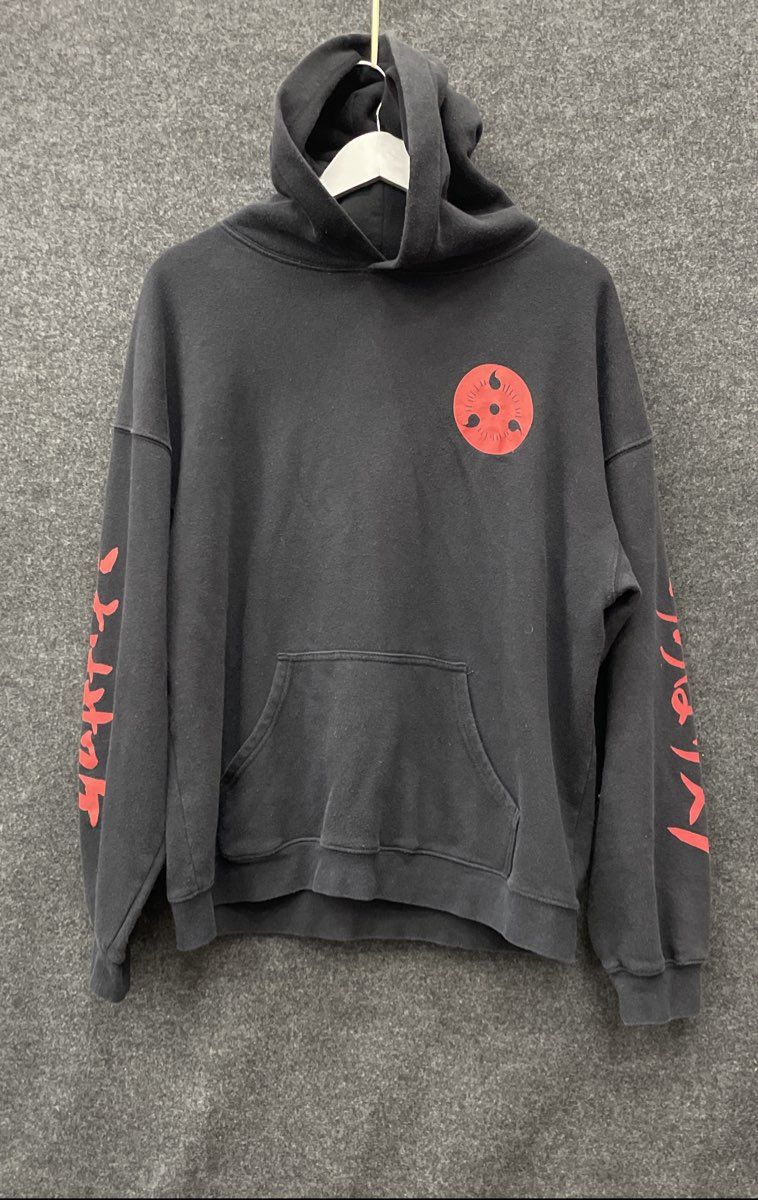 Naruto Shippuden Men's Black Sasuke Uchiha Sharingan Graphic Pullover Hoodie