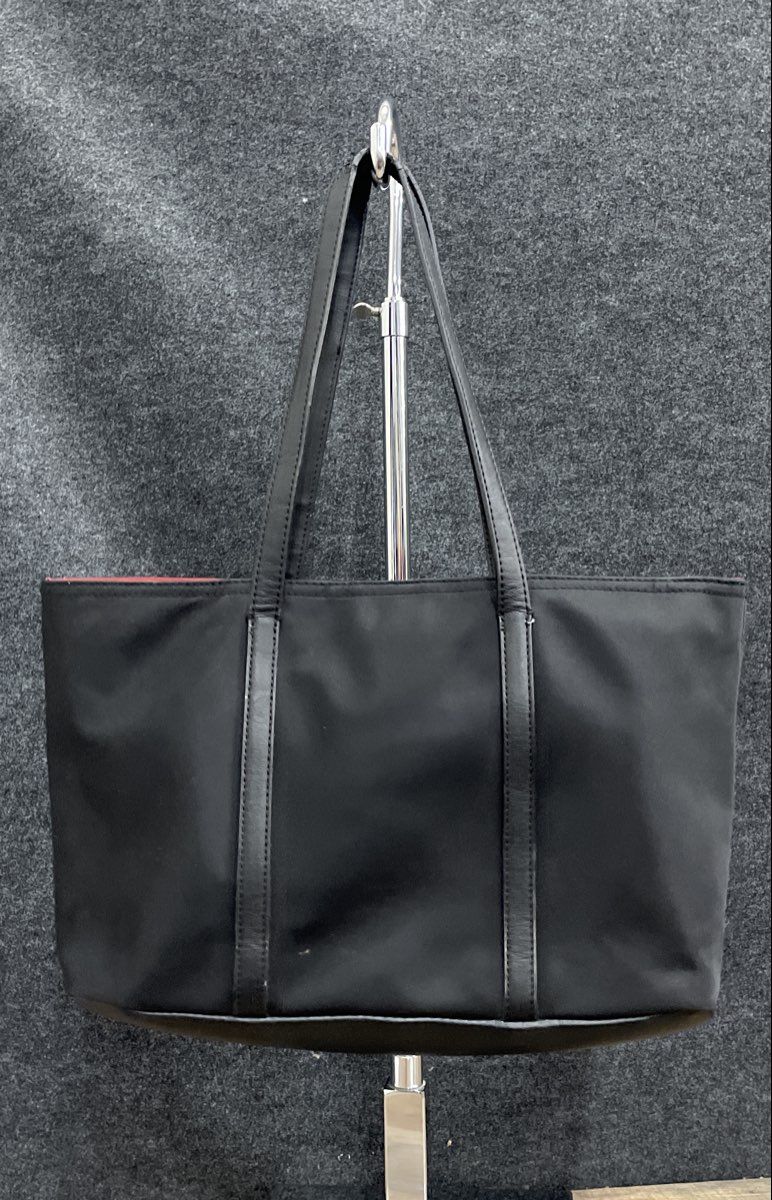 Tommy Hilfiger Black Leather Star Studded Tote Bag Large Red Interior