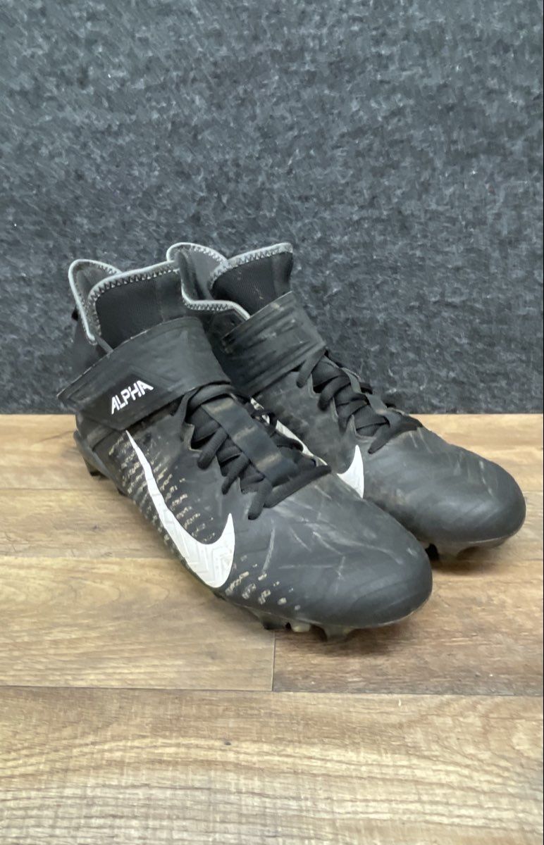 Nike Alpha Menace Pro 2 Mid Black White Football Cleats Men's Size 12