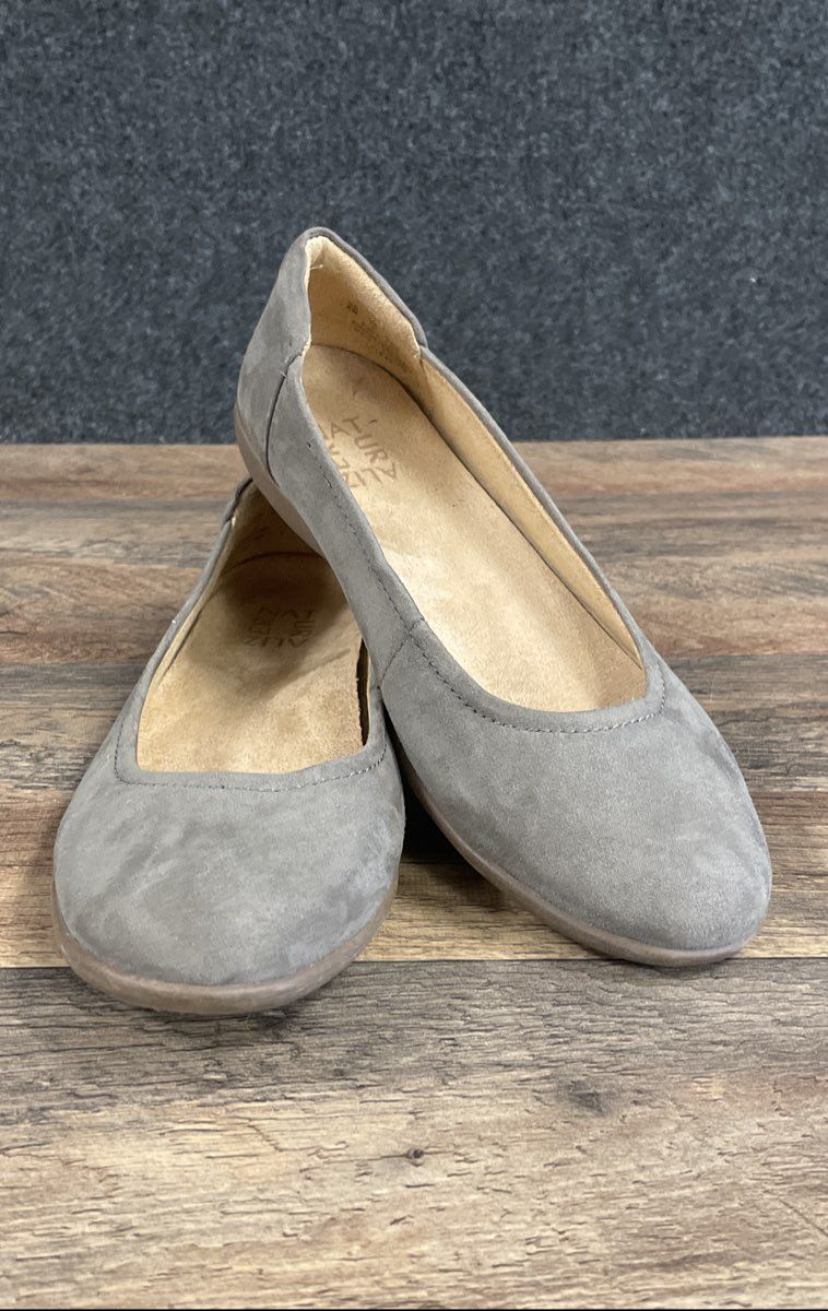 Naturalizer Flexy Grey Suede-Style Round Toe Ballet Flats Women's Size 8M