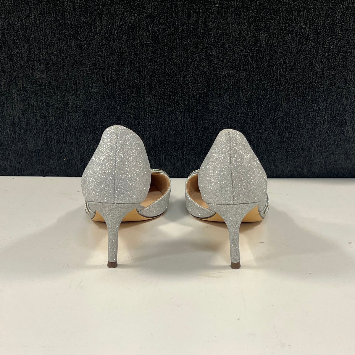 Nina Brystol Silver Glitter Rhinestone d'Orsay Pointed Toe Pump Size 8M