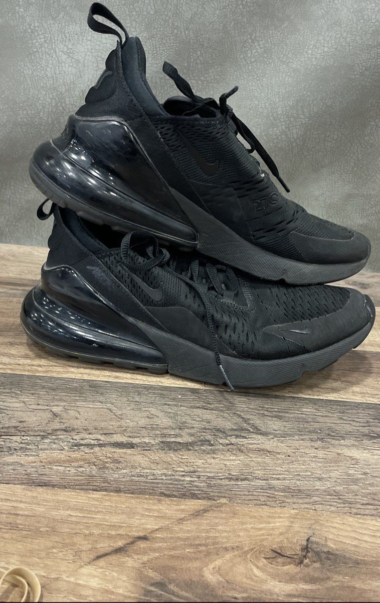 Nike Air Max 270 Triple Black Women's Sneakers Size 9.5 AH6789-006