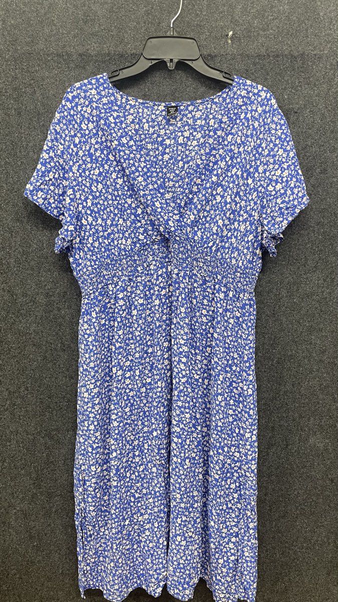 Shein Curve Women's Blue Floral Viscose Smocked Waist V-Neck Dress Sz 2XL